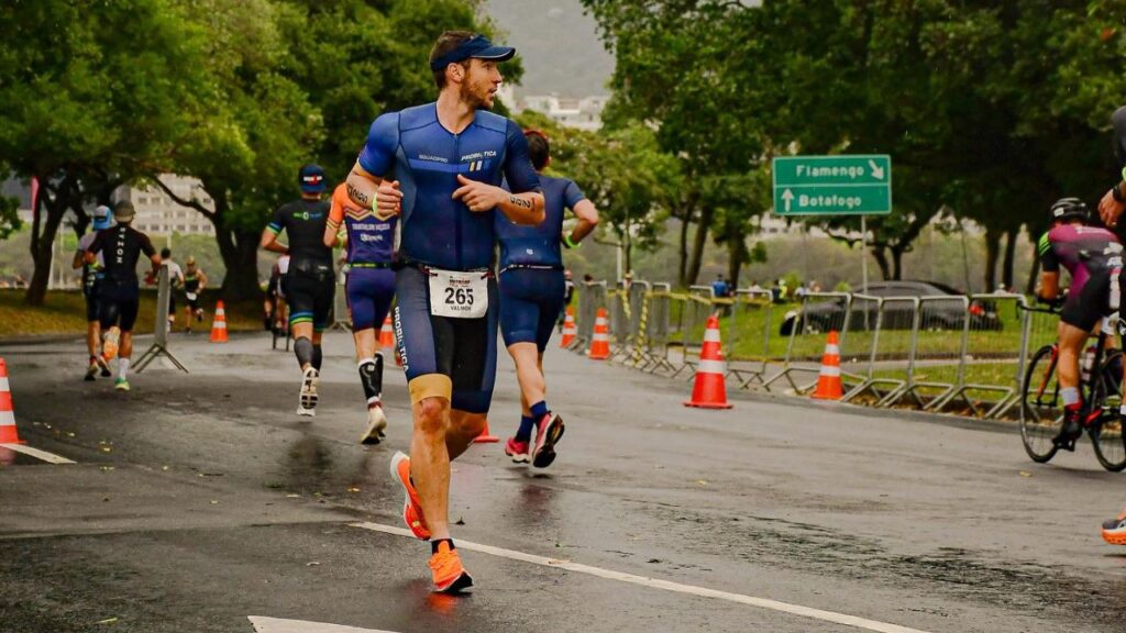 atleta probiótica praticando corrida