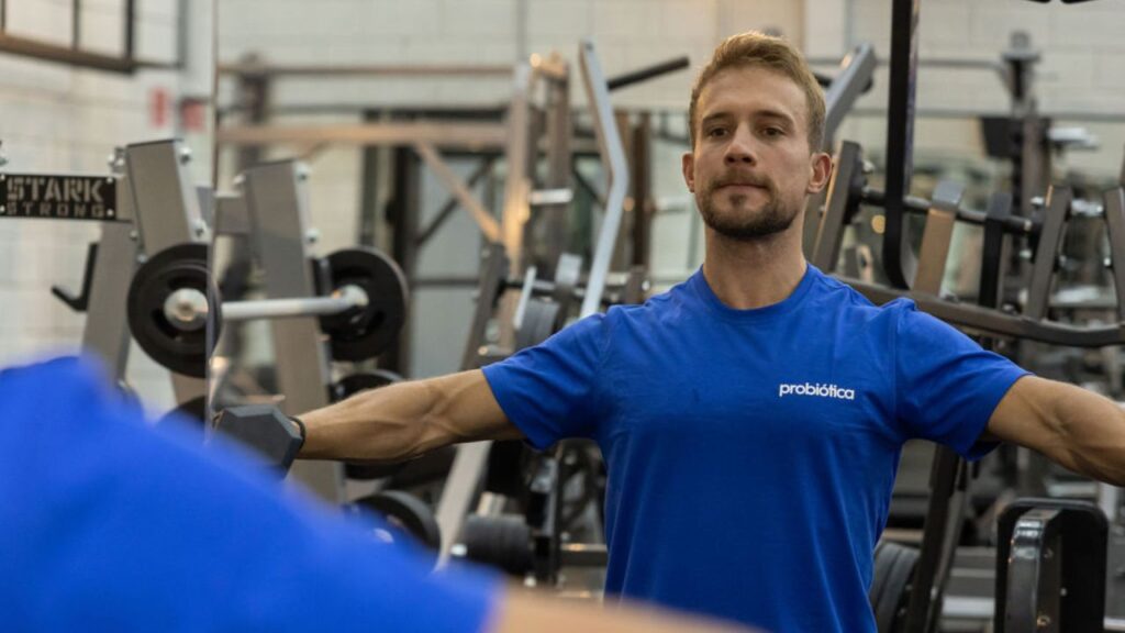 caio signoretti atleta probi durante treino